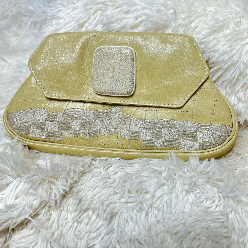 Vintage Stunning R&Y Augousti shell Clutch